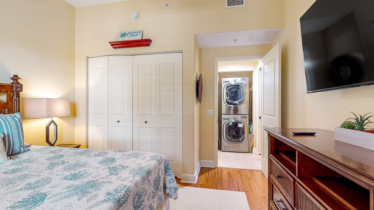 Photo of Bedroom in Royal Harbor