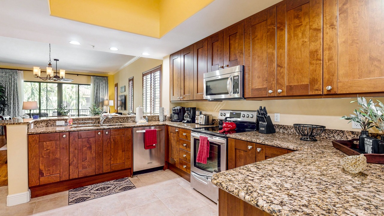 Photo of Kitchen in Royal Harbor