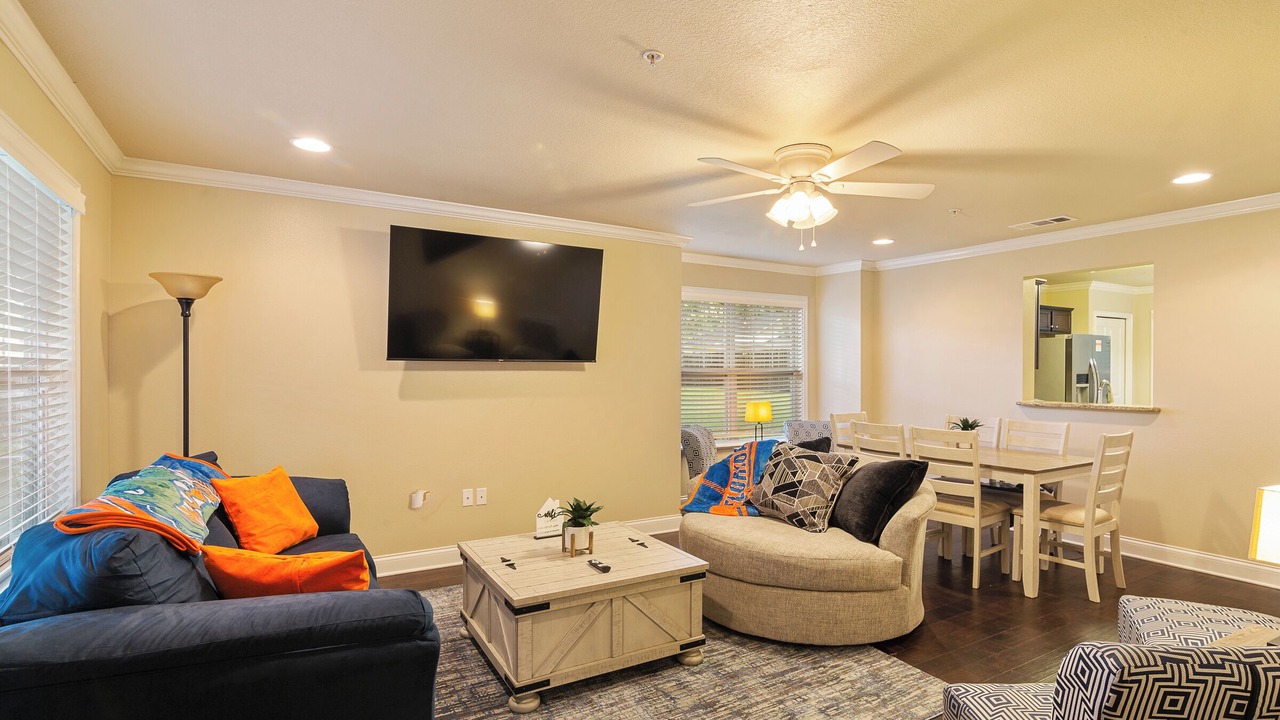 Photo of Livingroom in Gainesville