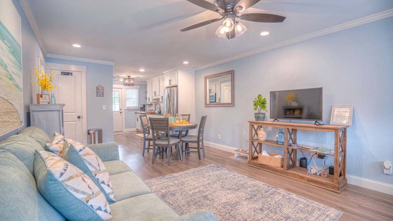 Photo of Livingroom in Tranquil Harbour