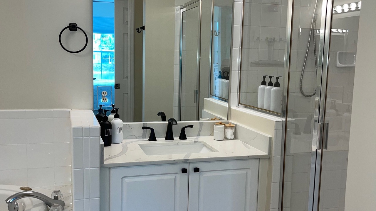 Photo of Bathroom in Naples