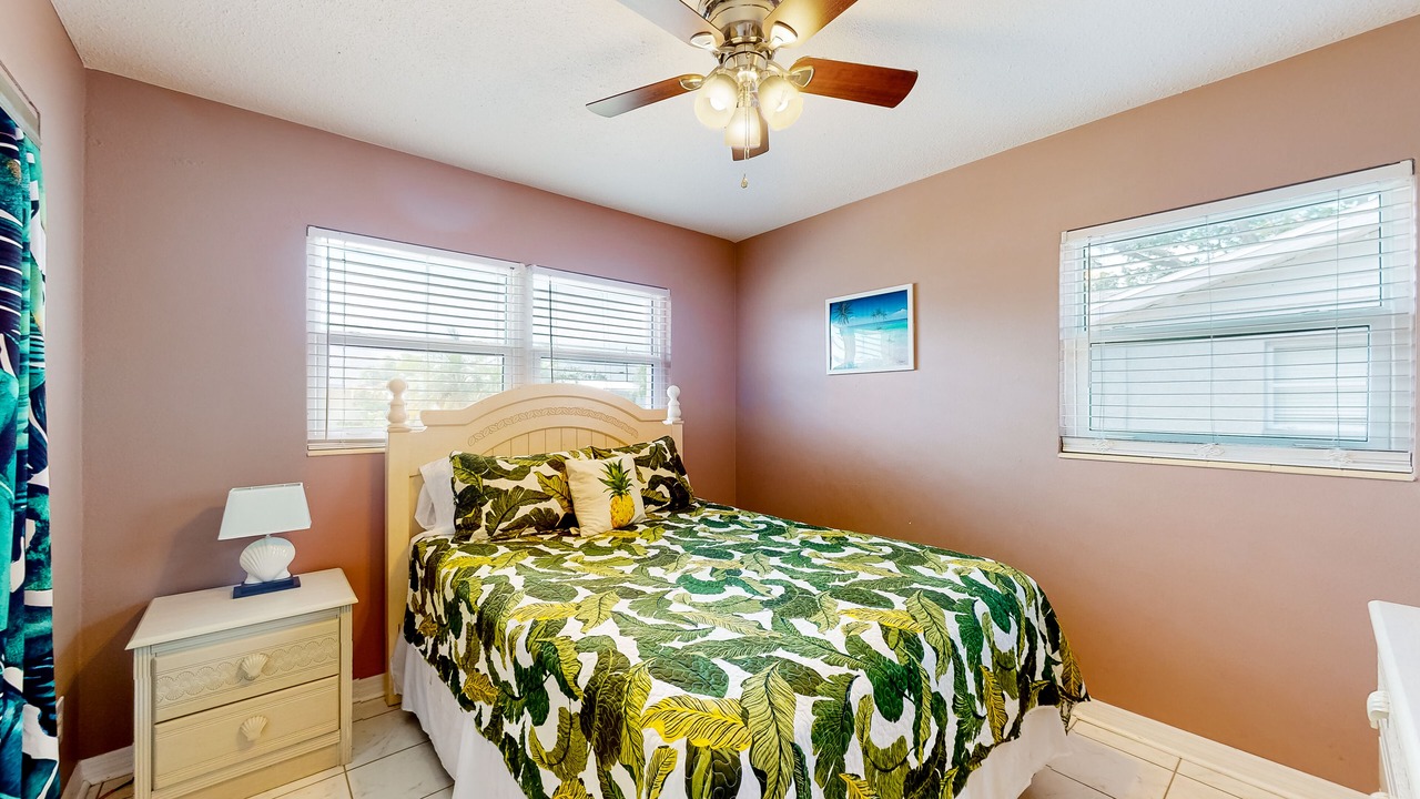 Photo of Bedroom in Bayshore Gardens