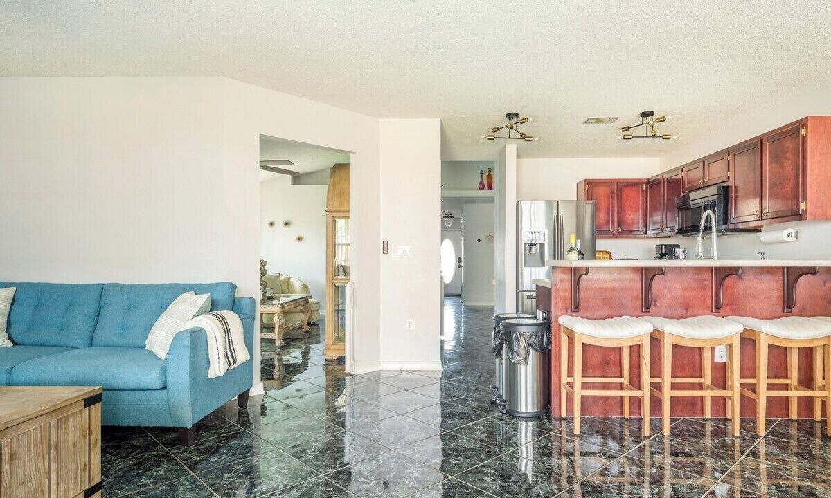 Photo of Livingroom in Mary Esther