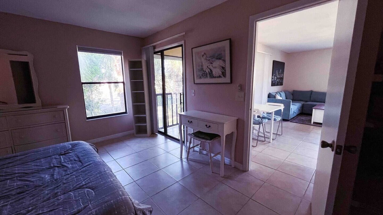Photo of Bedroom in Pinellas Point