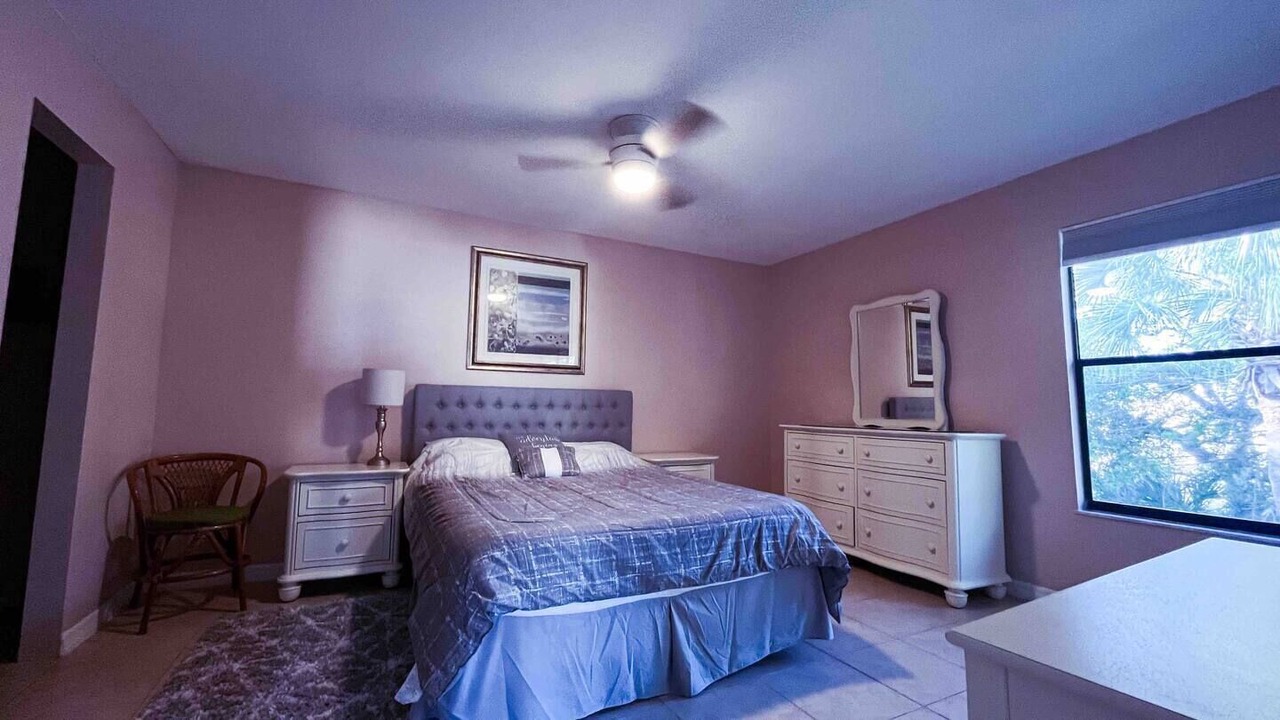 Photo of Bedroom in Pinellas Point