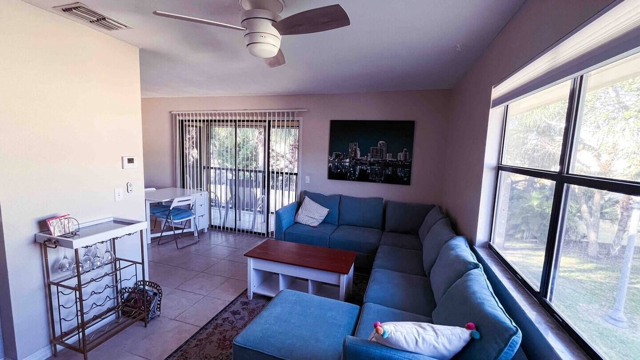 Photo of Livingroom in Pinellas Point