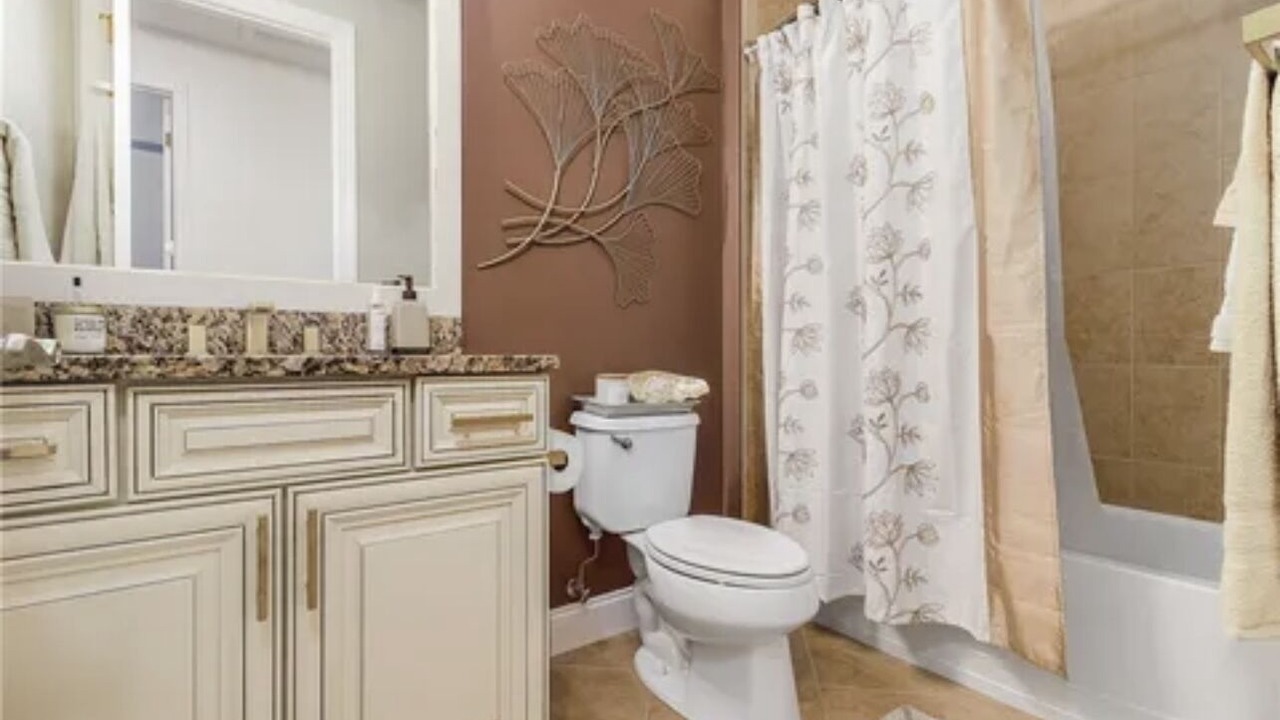Photo of Bathroom in Biggar
