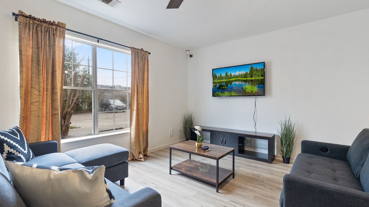 Photo of Livingroom in Griffin Heights