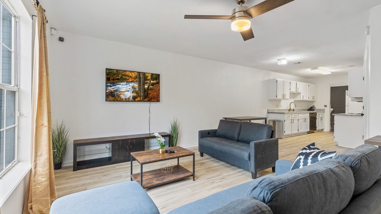 Photo of Livingroom in Griffin Heights