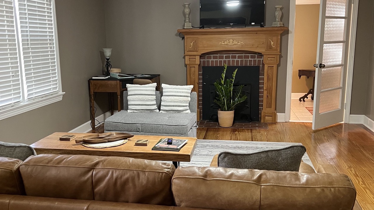 Photo of Livingroom in Monticello