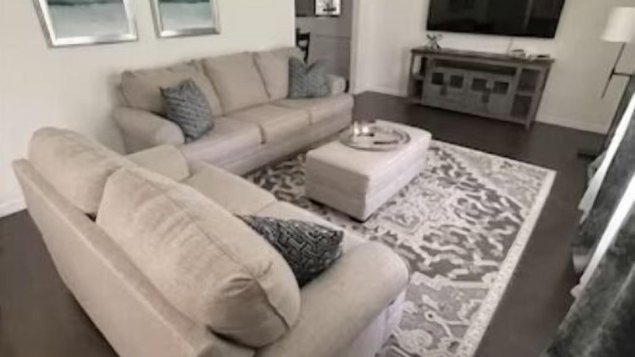 Photo of Livingroom in Longwood