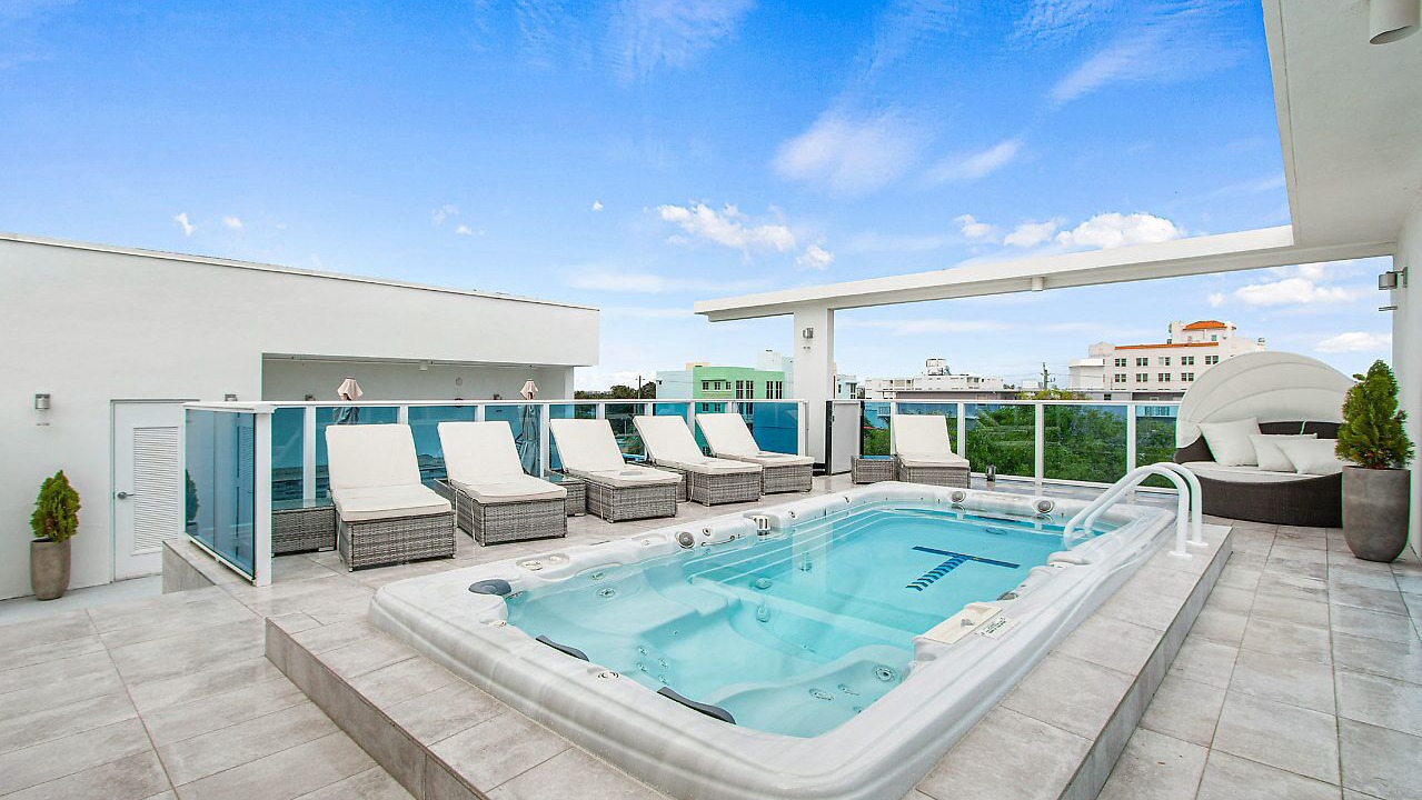 Photo of Outdoor in Parrot Cove