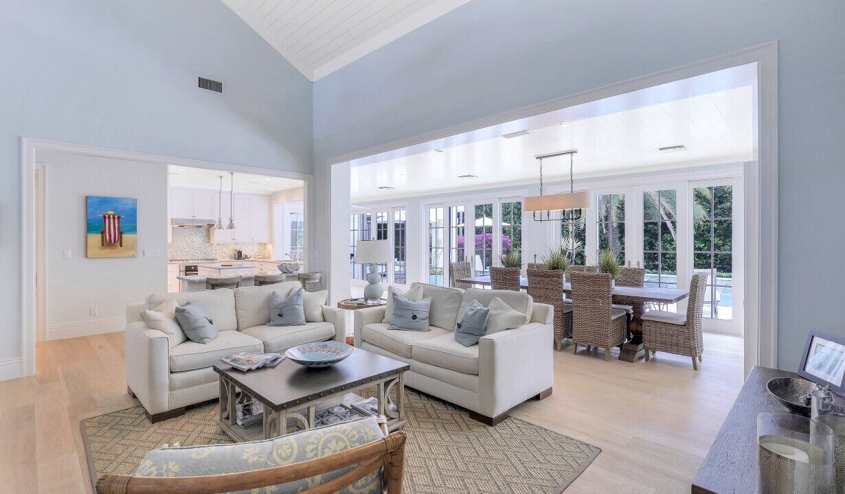 Photo of Livingroom in Old Naples