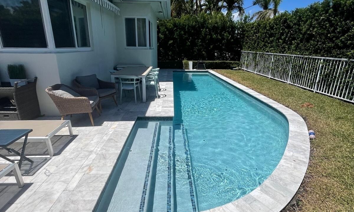 Photo of Outdoor in Surfside
