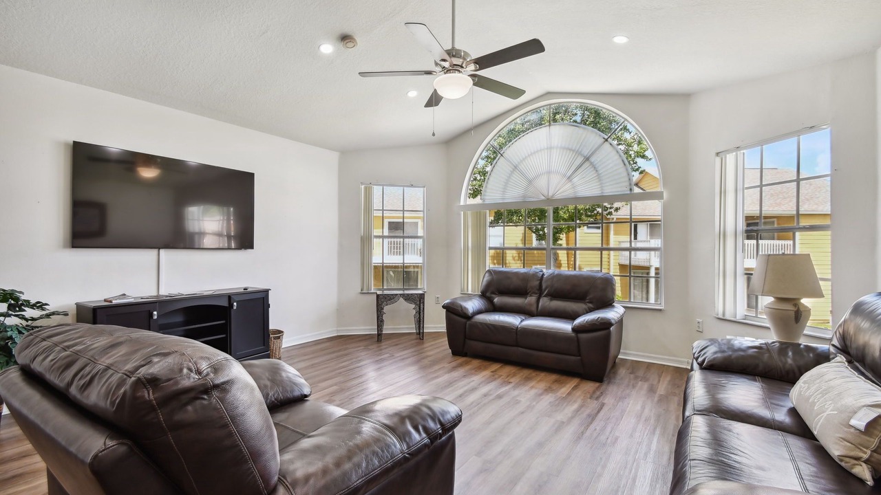 Photo of Livingroom in Lindfields