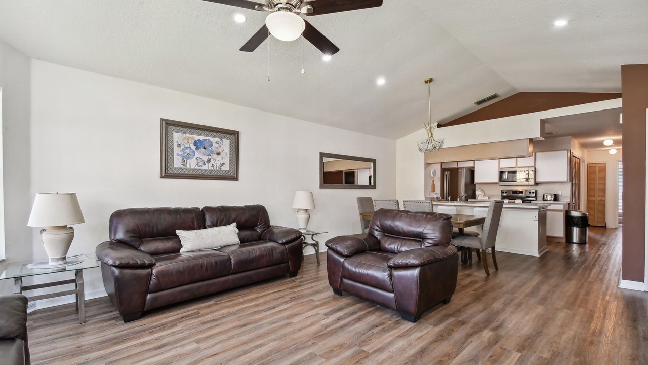 Photo of Livingroom in Lindfields