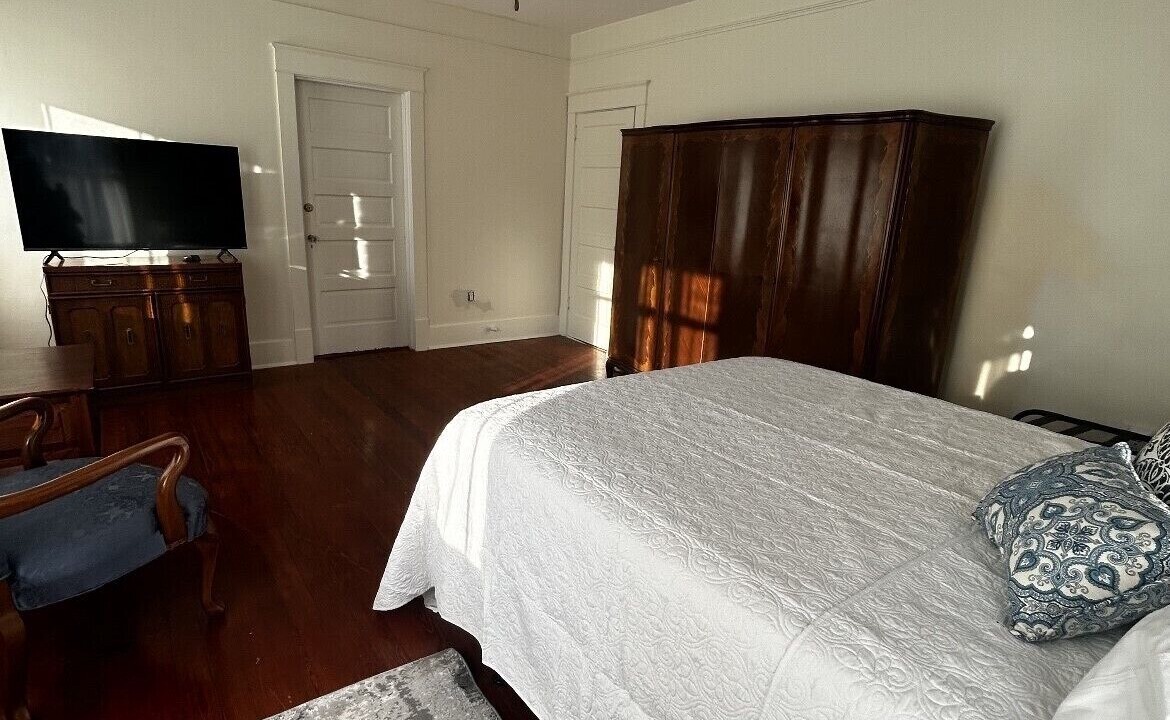 Photo of Bedroom in Arcadia Historic District