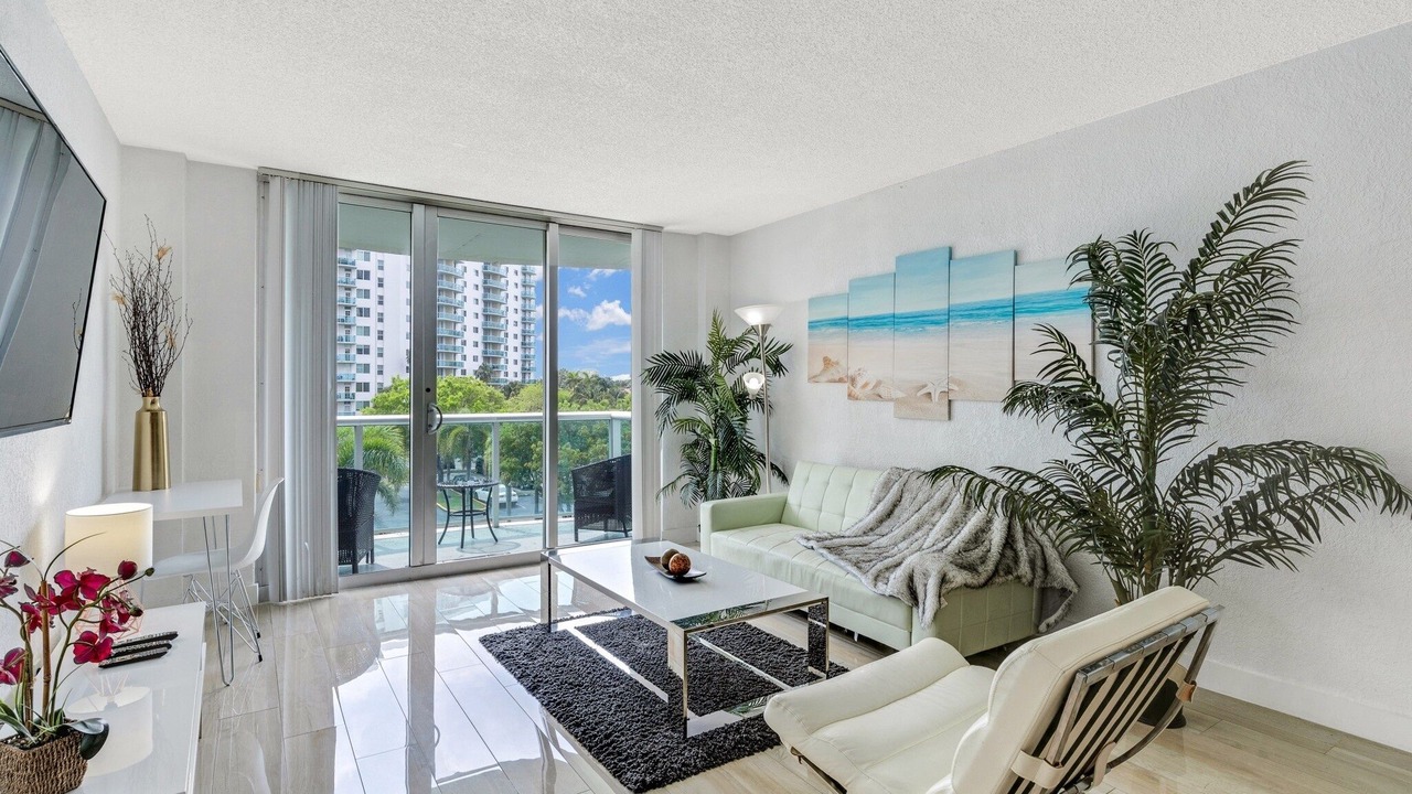 Photo of Livingroom in Sunny Isles Beach