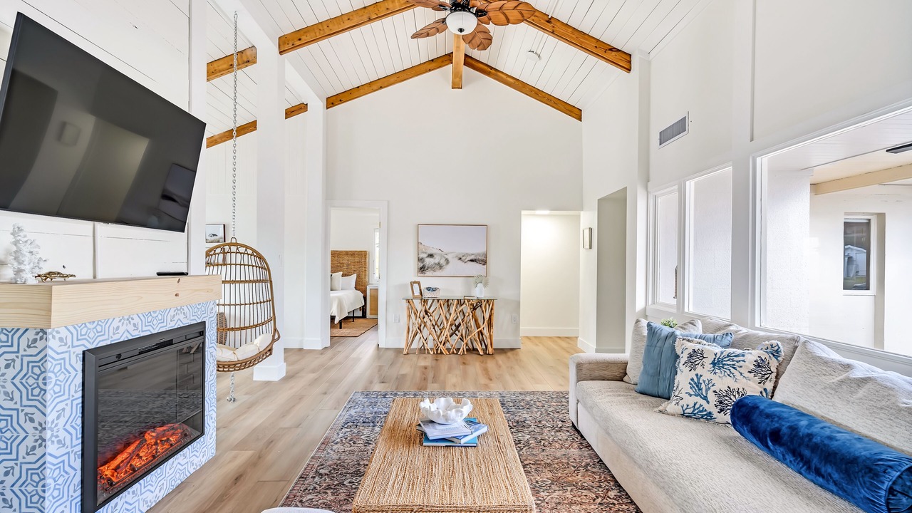 Photo of Livingroom in Trailer Estates