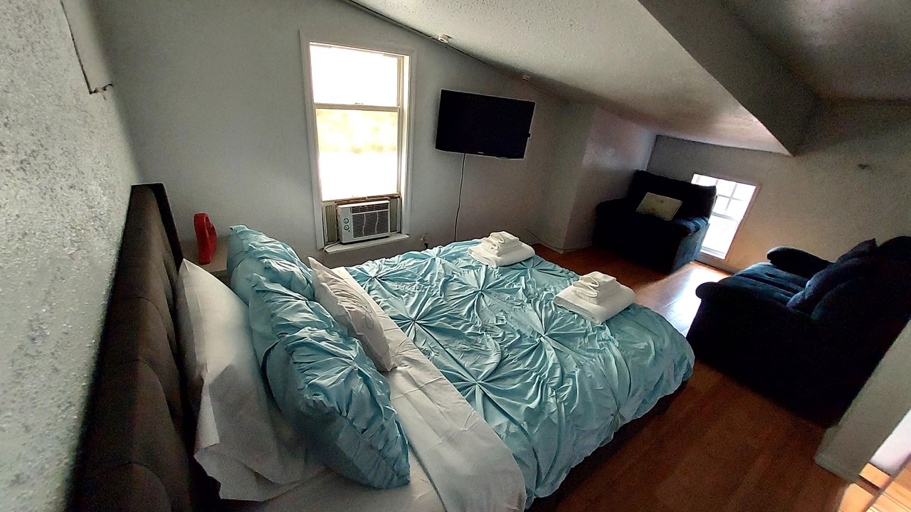 Photo of Bedroom in Lake Worth