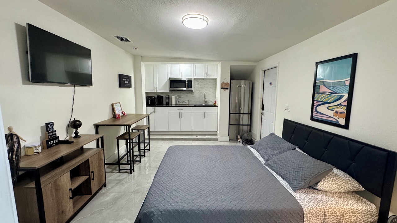 Photo of Bedroom in Greenacres