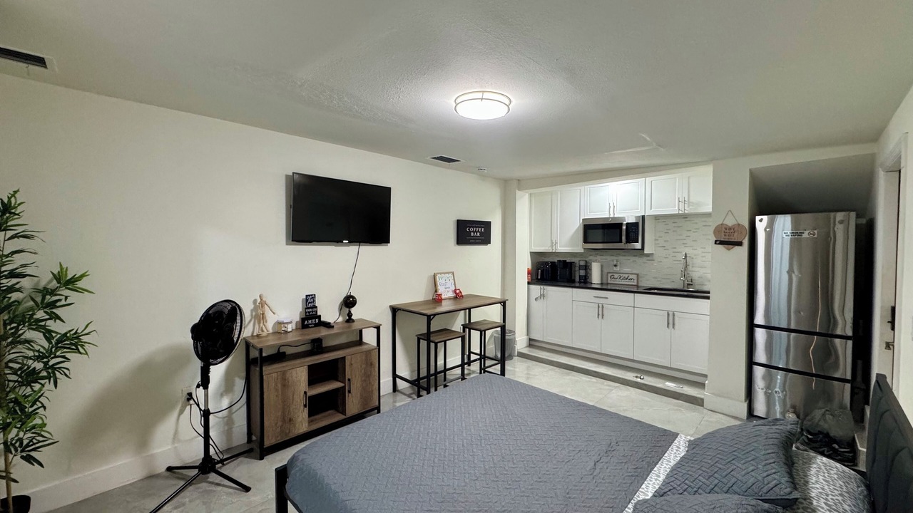 Photo of Bedroom in Greenacres