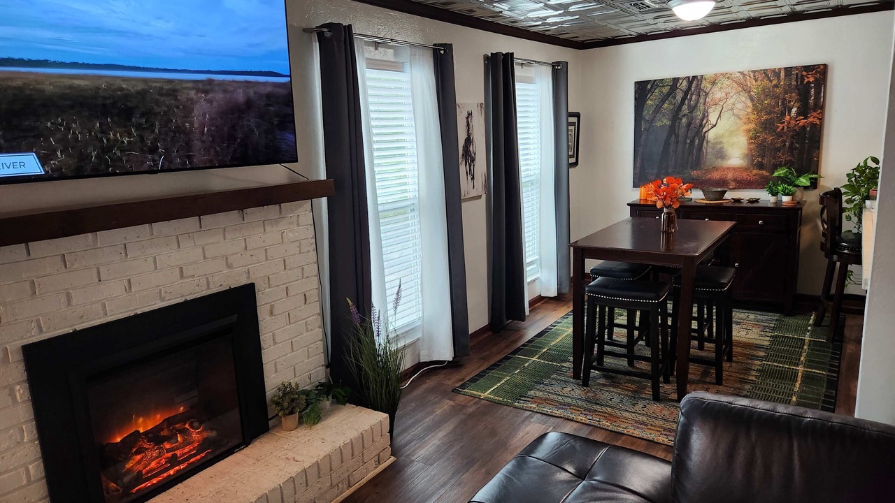 Photo of Livingroom in Tallahassee