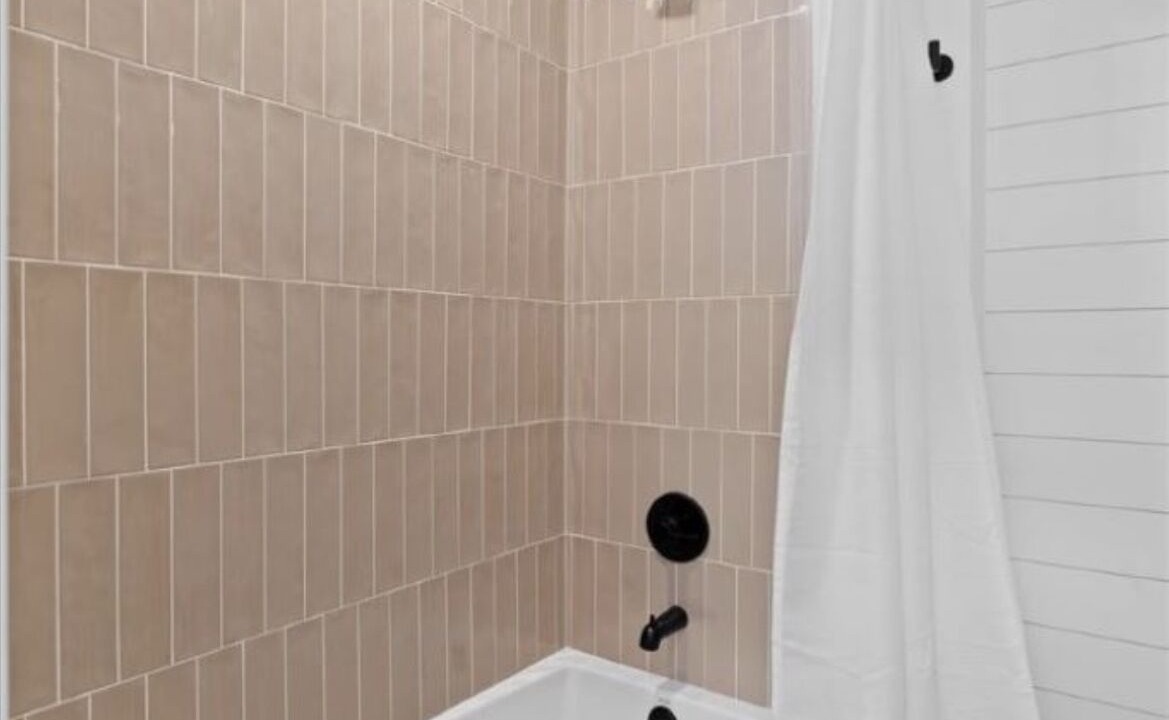 Photo of Bathroom in Cocoa Beach