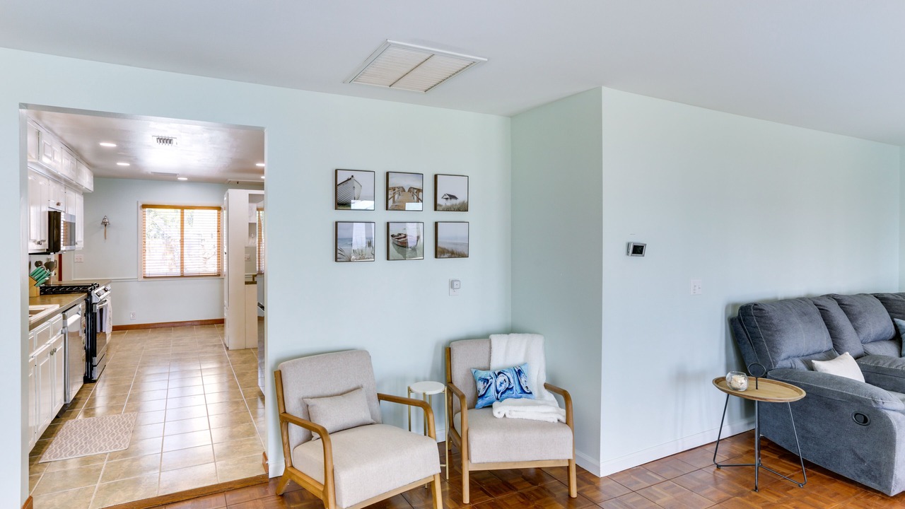 Photo of Livingroom in Panacea