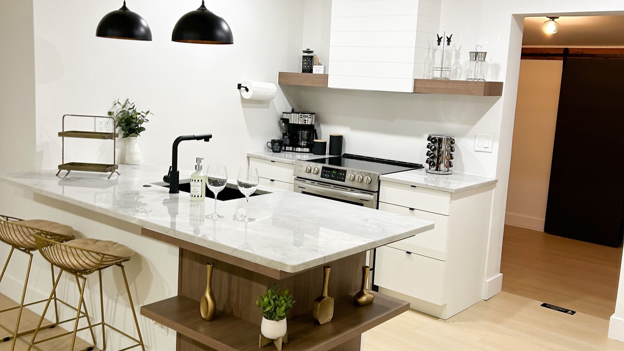 Photo of Kitchen in South Middle River