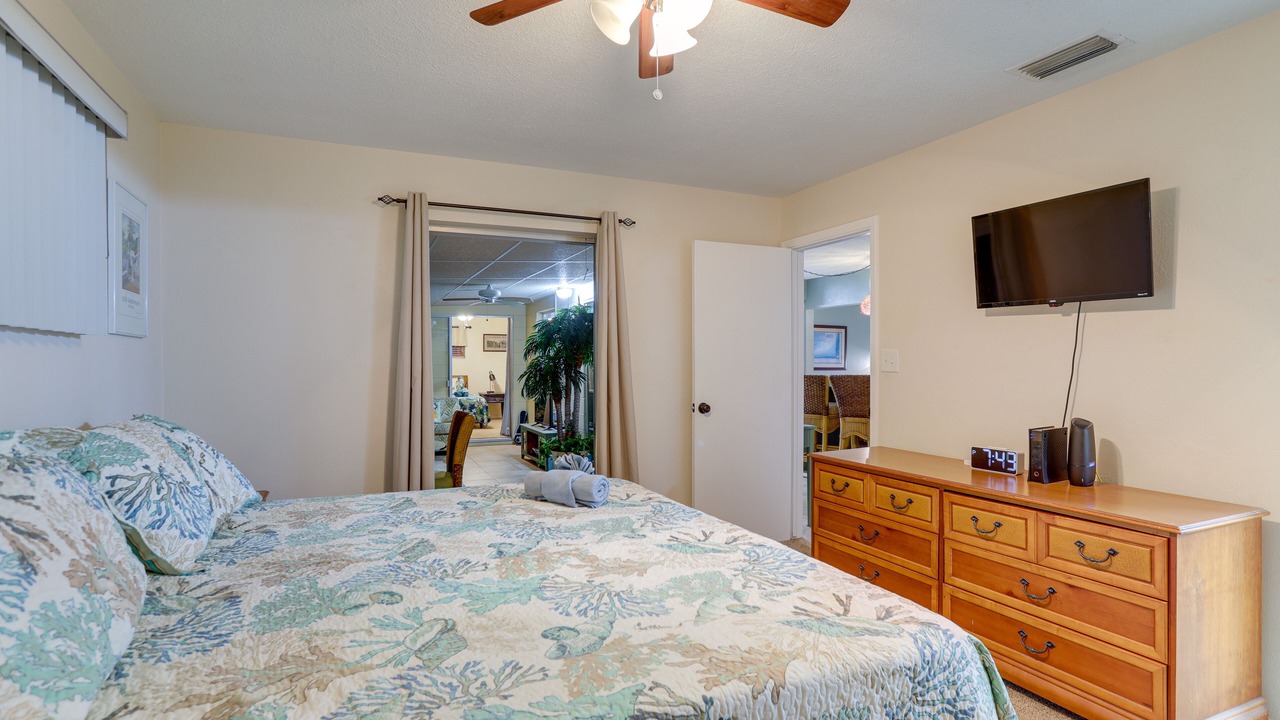 Photo of Bedroom in South Pinellas Community Council