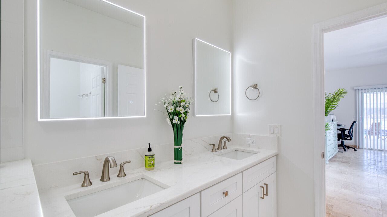 Photo of Bathroom in Palm Harbor