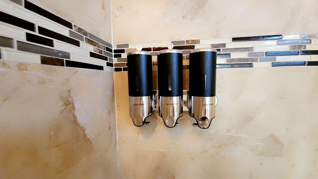 Photo of Bathroom in Oakland Park