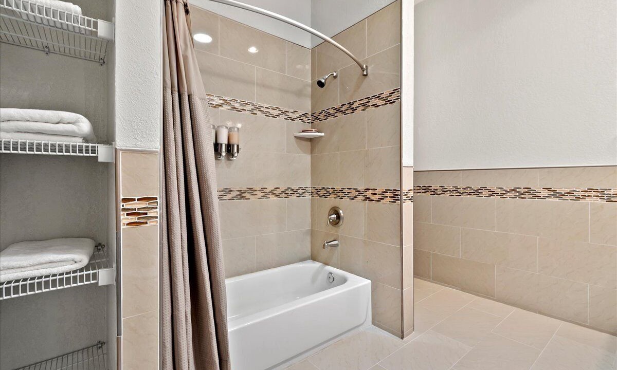 Photo of Bathroom in Loxahatchee