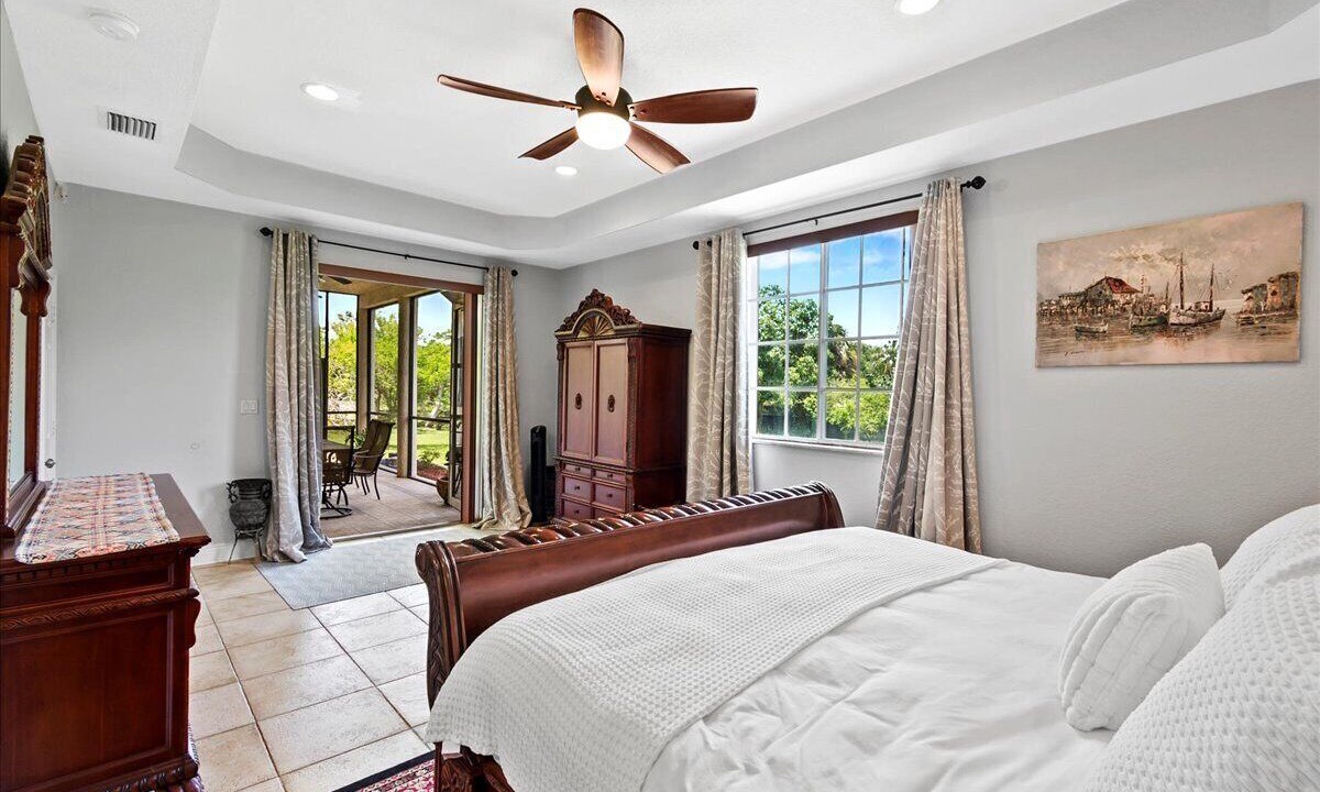 Photo of Bedroom in Loxahatchee