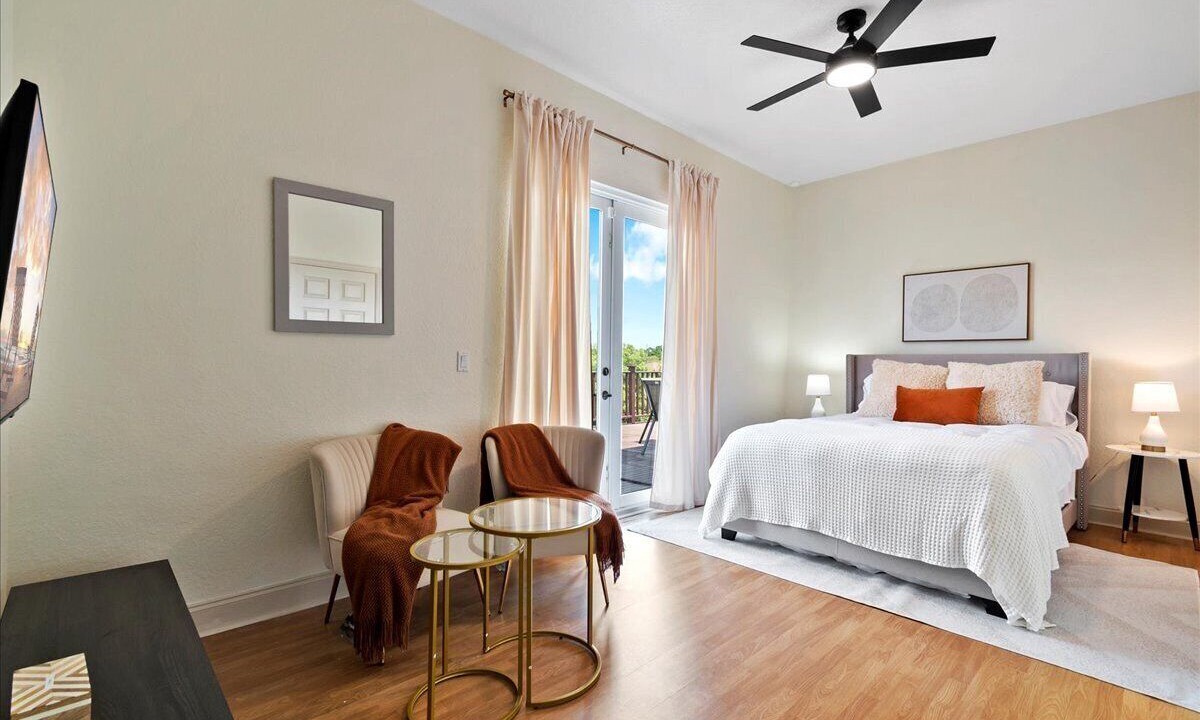 Photo of Bedroom in Loxahatchee