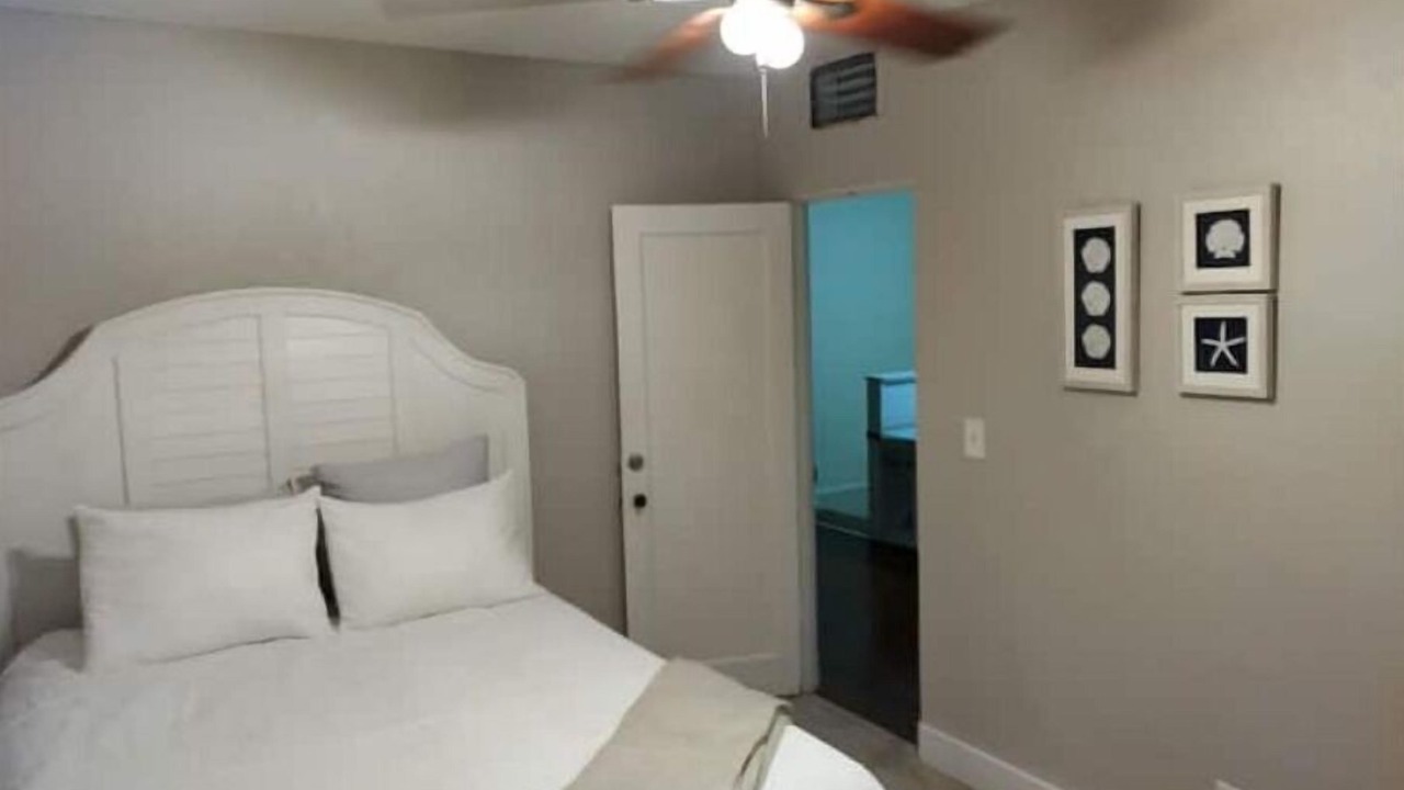 Photo of Bedroom in United Central
