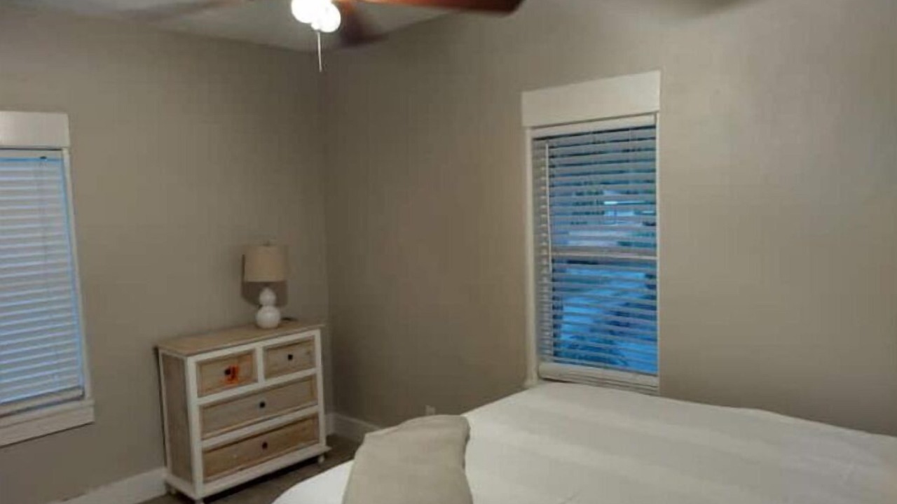 Photo of Bedroom in United Central