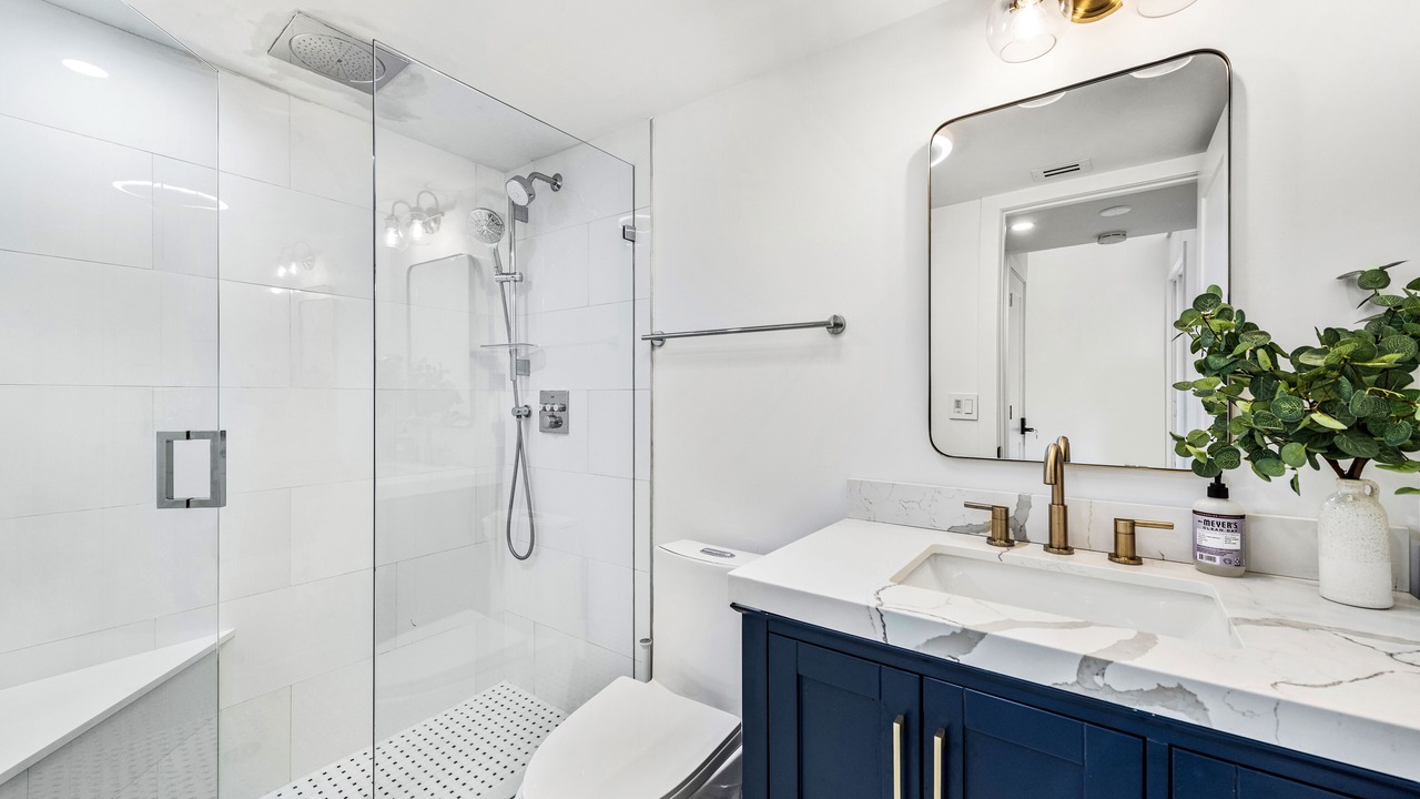 Photo of Bathroom in Hunt Club
