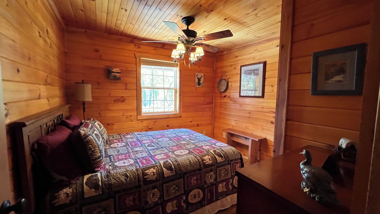Photo of Bedroom in Spencer