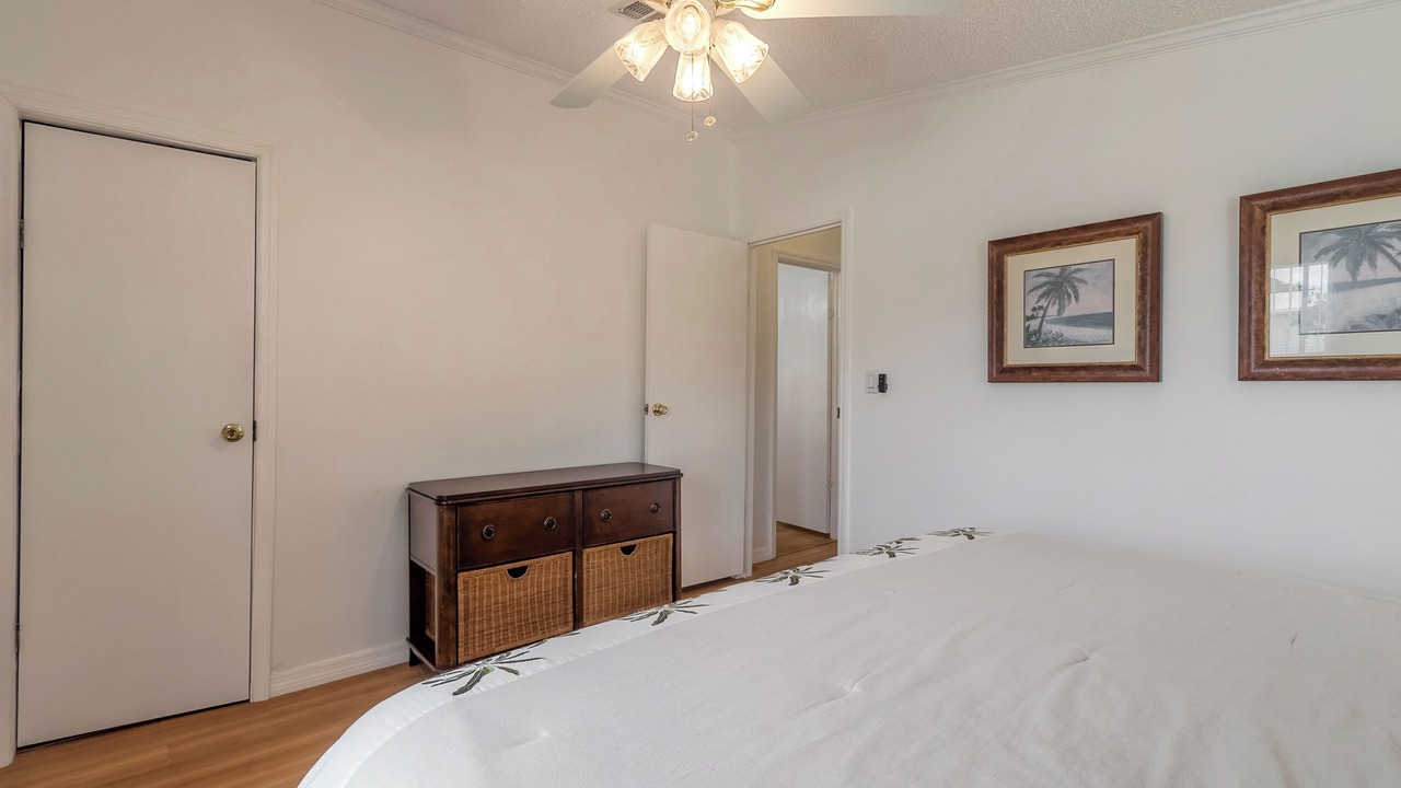 Photo of Bedroom in Edgewater