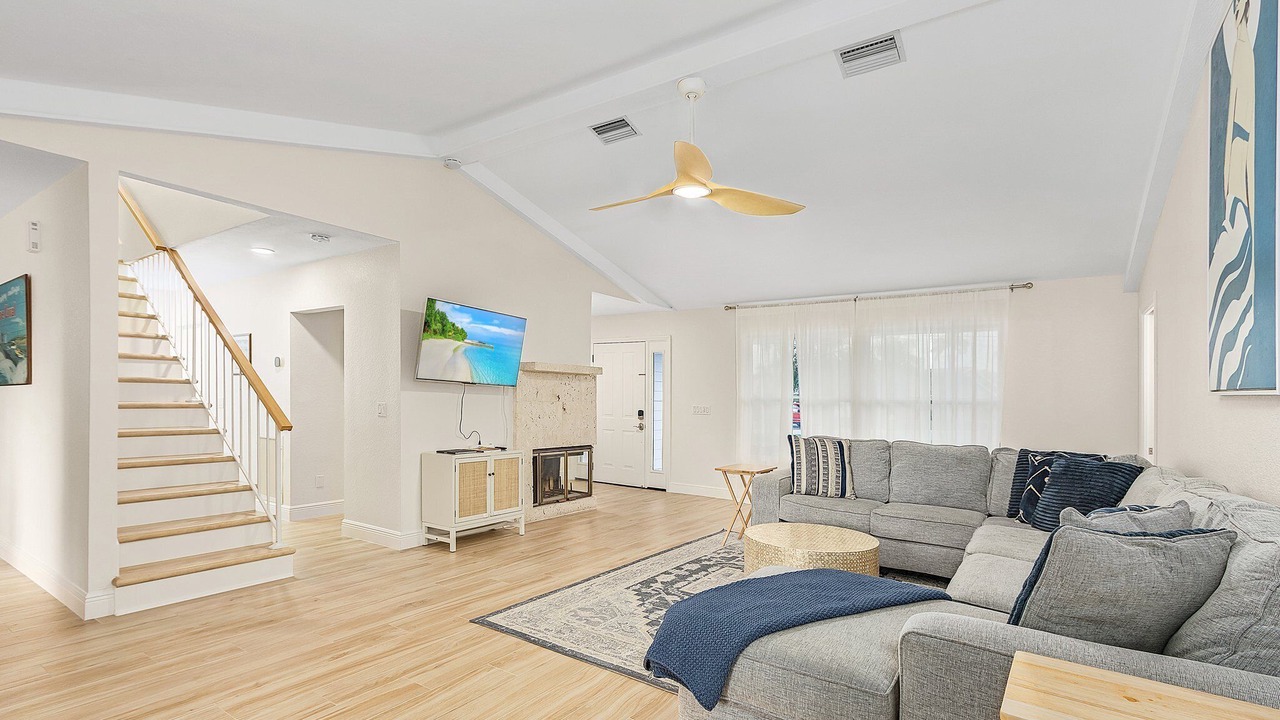 Photo of Livingroom in Pelican
