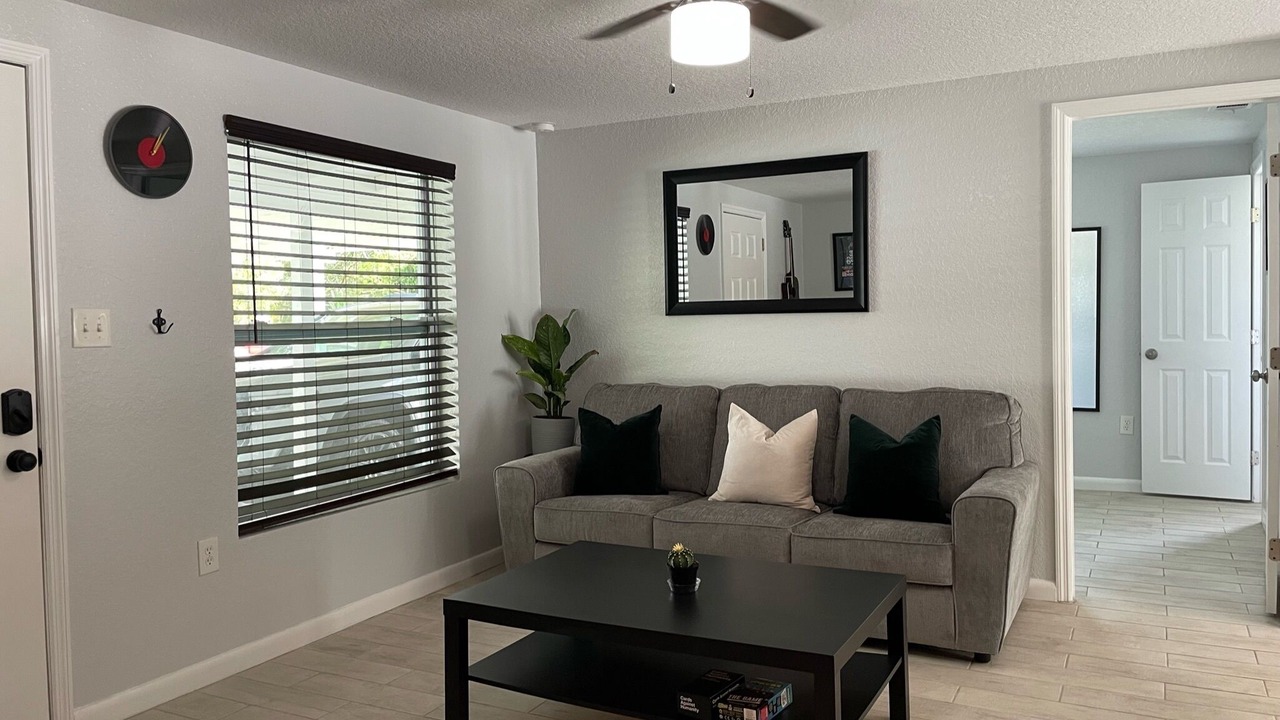Photo of Livingroom in Orient Park