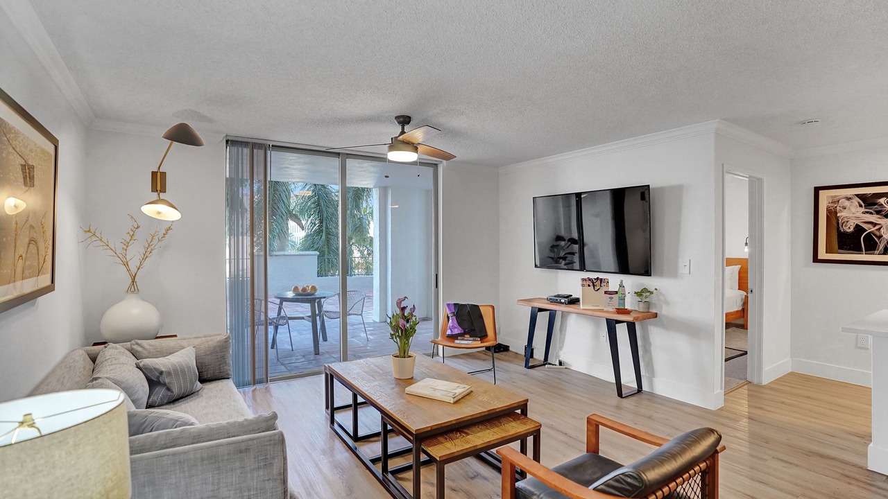 Photo of Livingroom in Coral Gables Section