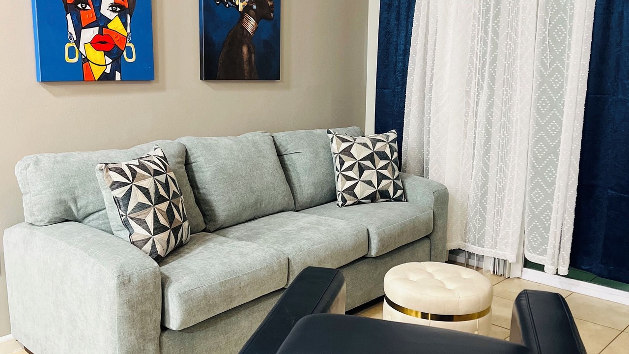 Photo of Livingroom in Fairvilla