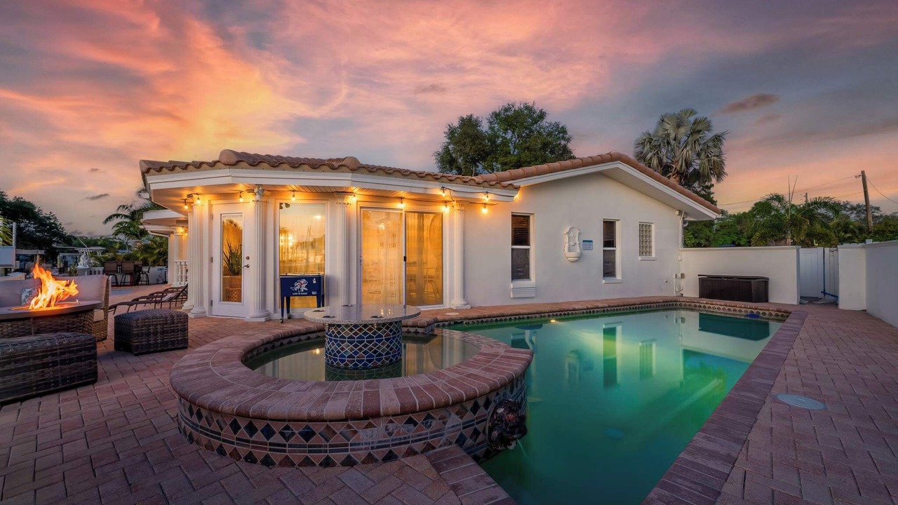 Photo of Outdoor in Harbor Hills