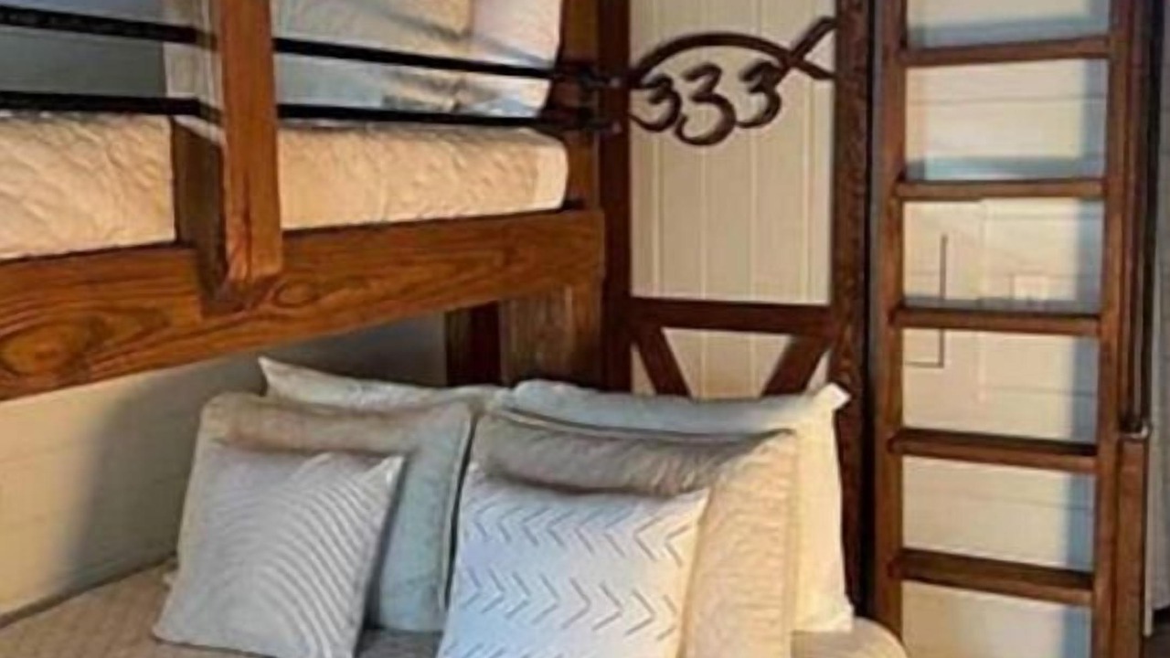 Photo of Bedroom in Crescent City