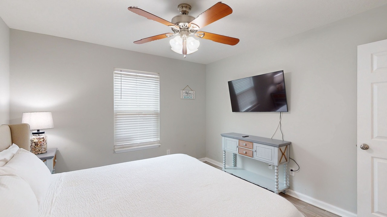 Photo of Bedroom in Treasure Cove