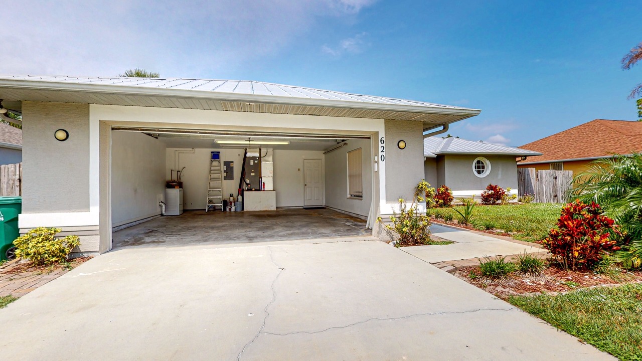 Photo of Outdoor in Sebastian Highlands