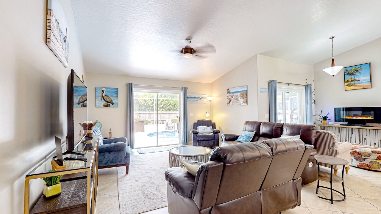 Photo of Livingroom in Sebastian Highlands